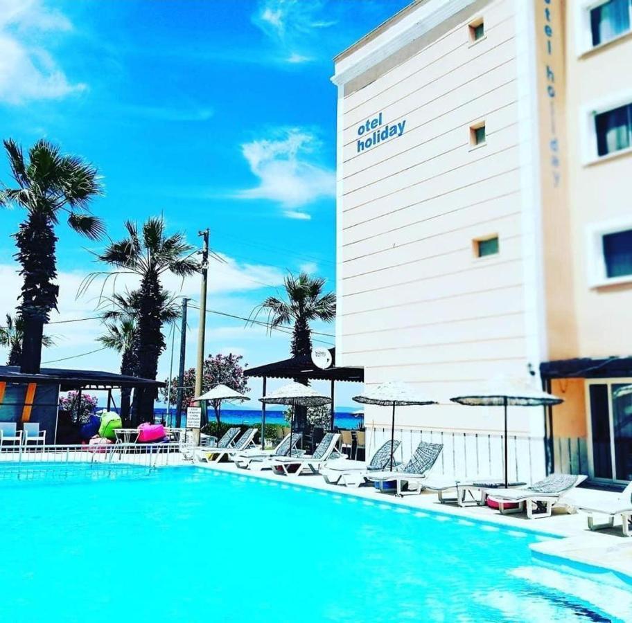 Holiday Hotel คูซาดาซี ภายนอก รูปภาพ